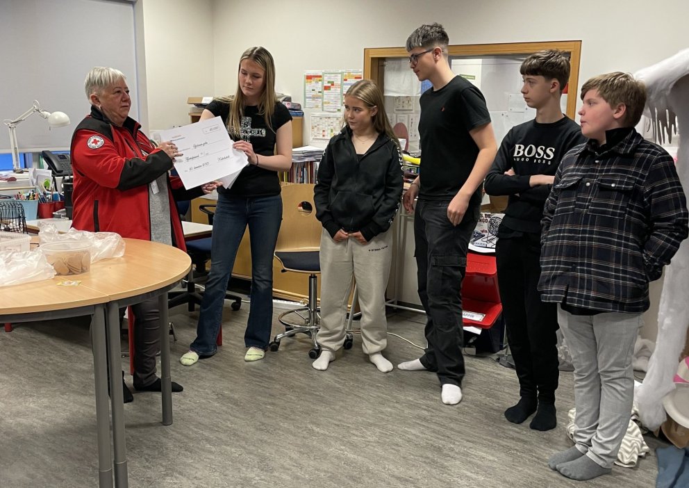 Nemendur í Kerhólsskóla færa Sjóðnum góða gjöf