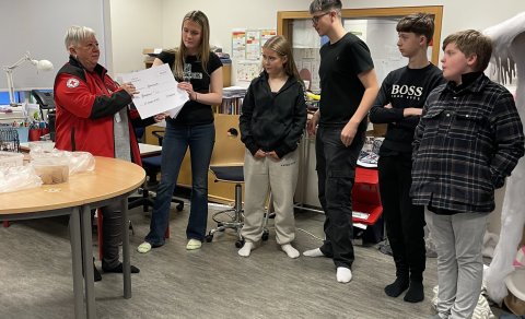 Nemendur í Kerhólsskóla færa Sjóðnum góða gjöf